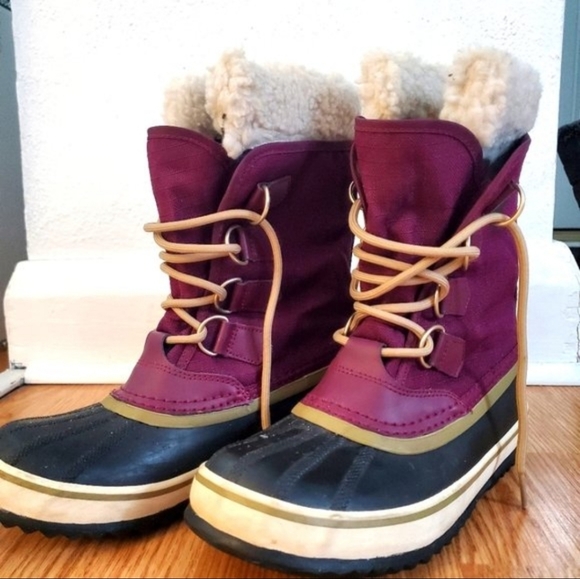 Sorel winter boots size 6 burgundy - Picture 1 of 4